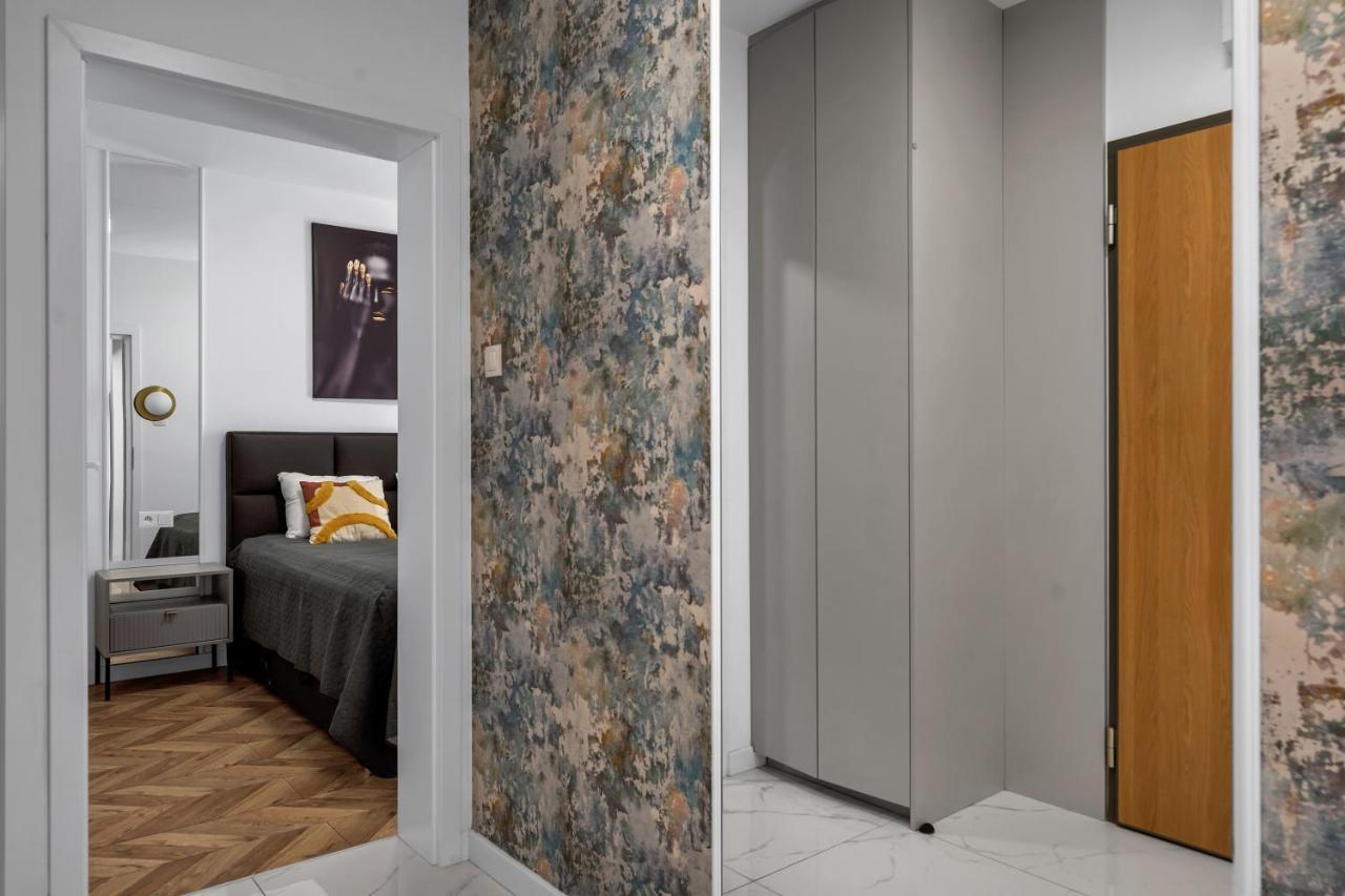 Apartment Kasprzaka 29A Business Apartments N1 - Parking, Balcony, Targi Expo - By Rentujemy