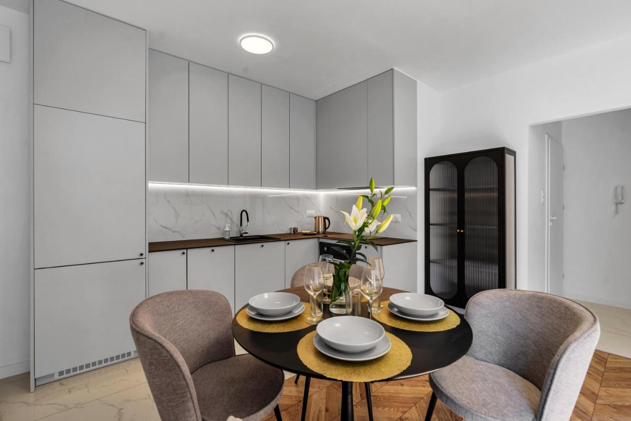 Kasprzaka 29a Business N1 - Parking, Balcony, Targi Expo - By Rentujemy * Varsavia