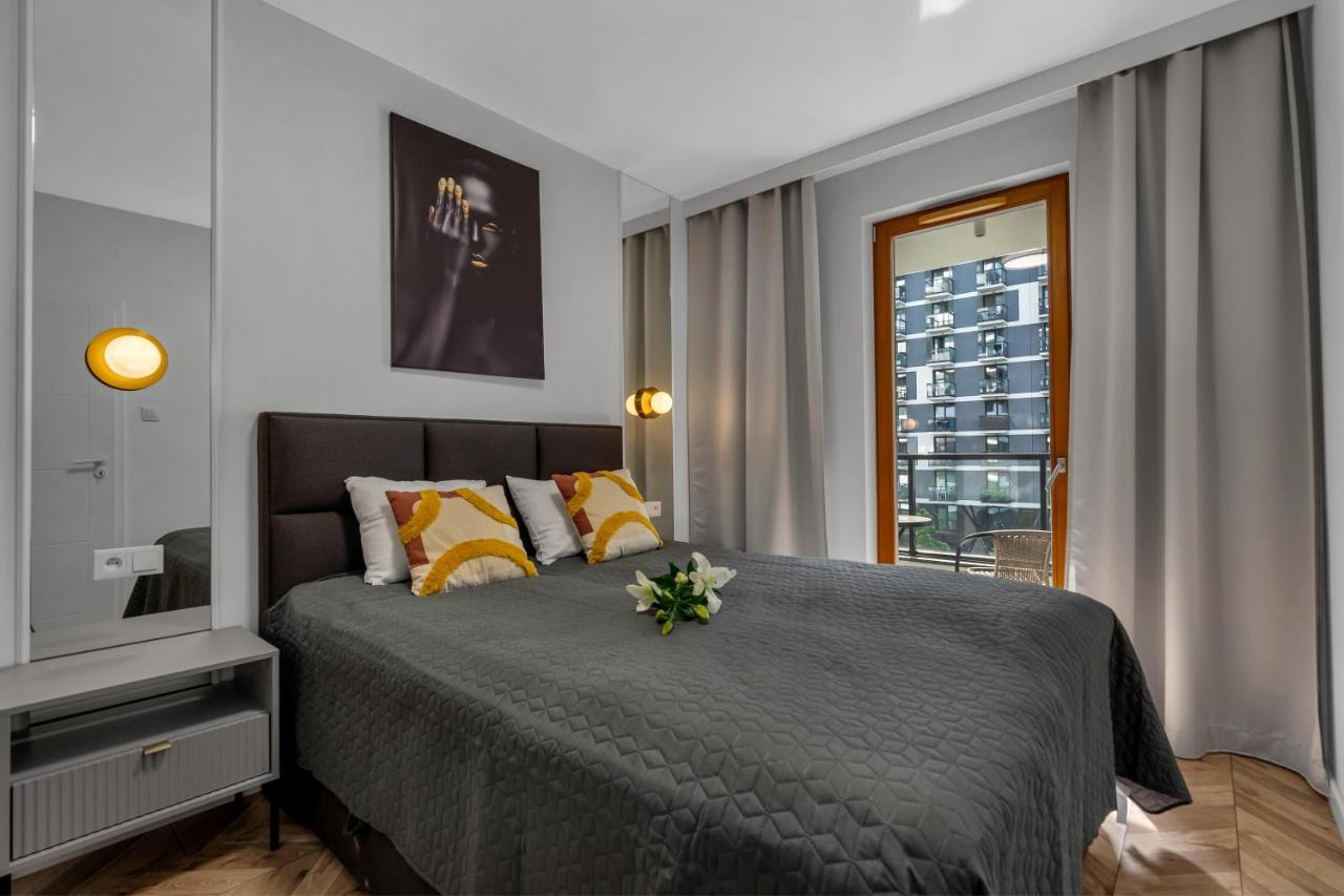 Kasprzaka 29a Business N1 - Parking, Balcony, Targi Expo - By Rentujemy Appartamento